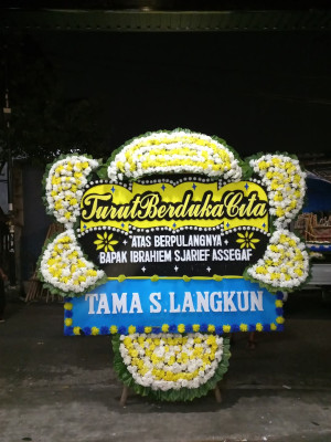 Papan Bunga Duka di Tapos